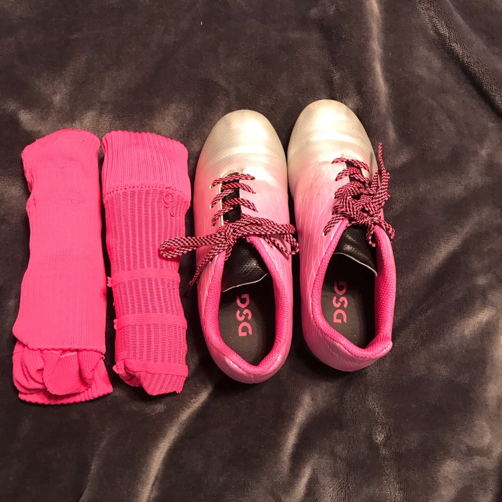 Size 1 kids soccer cleats and pink soccer socks